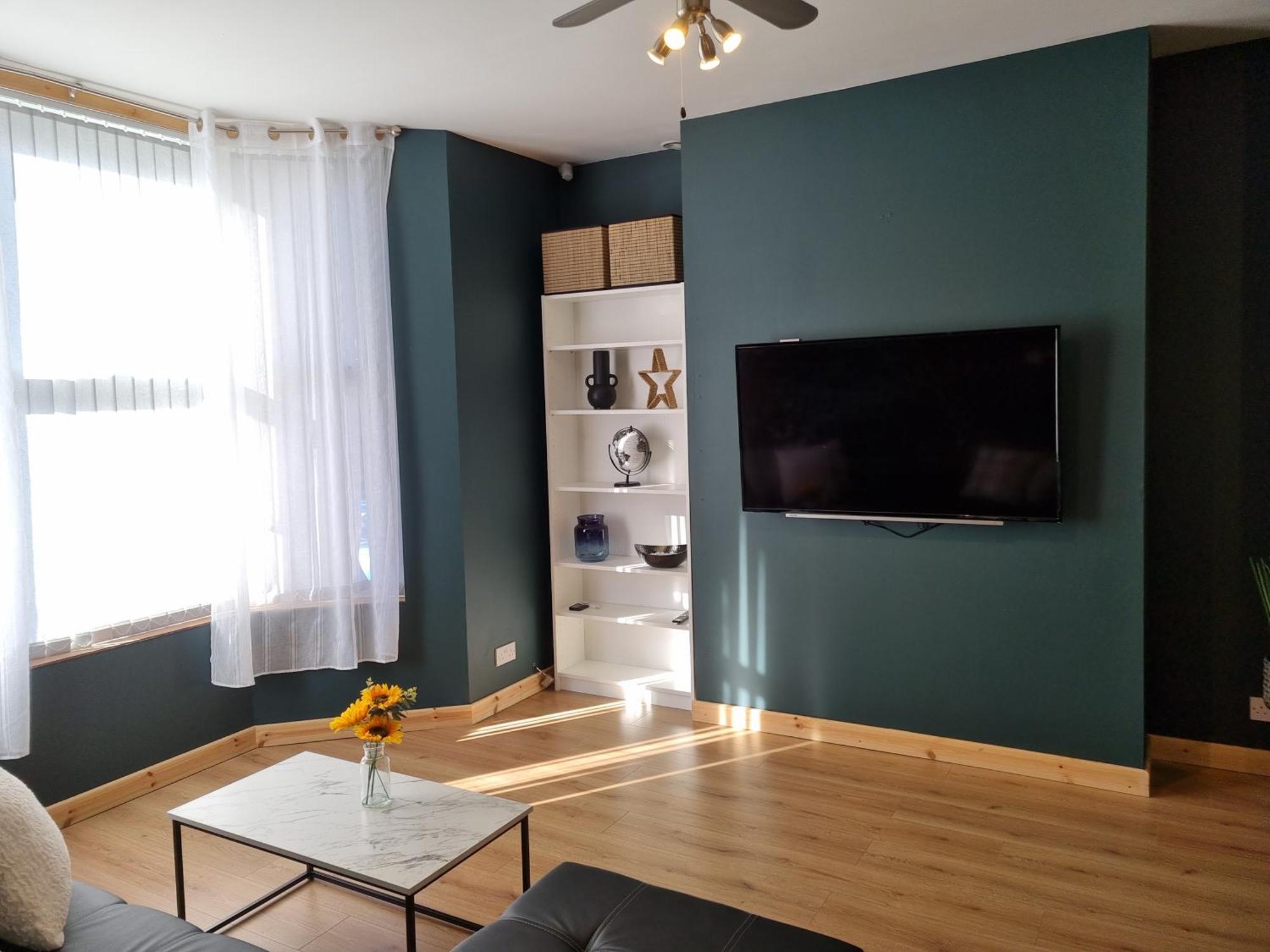 Anfield Luxe Retreat - Stylish Stay With Parking - Steps From Stadium - Short Drive To City Centre Liverpool Kültér fotó