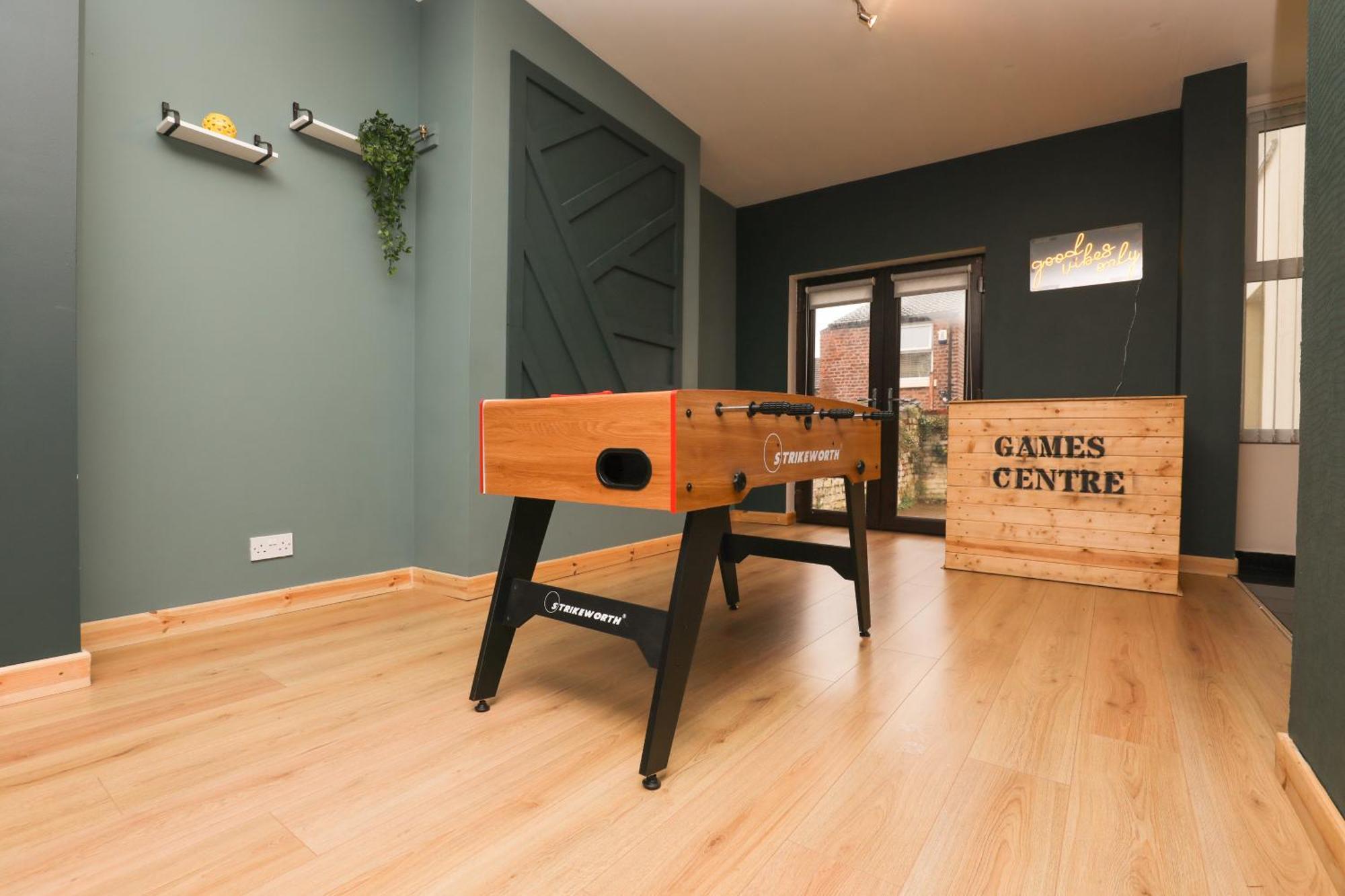 Anfield Luxe Retreat - Stylish Stay With Parking - Steps From Stadium - Short Drive To City Centre Liverpool Kültér fotó